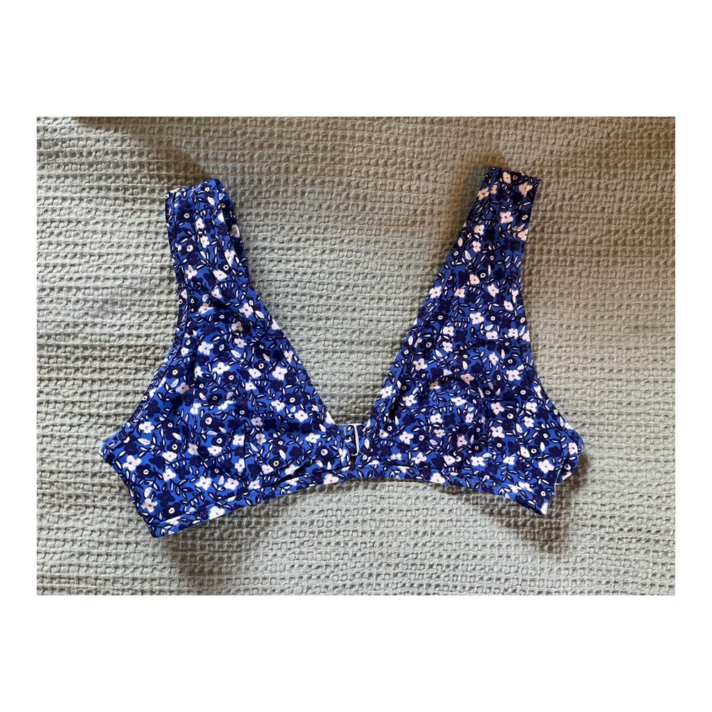 Blue floral print Aerie bikini top